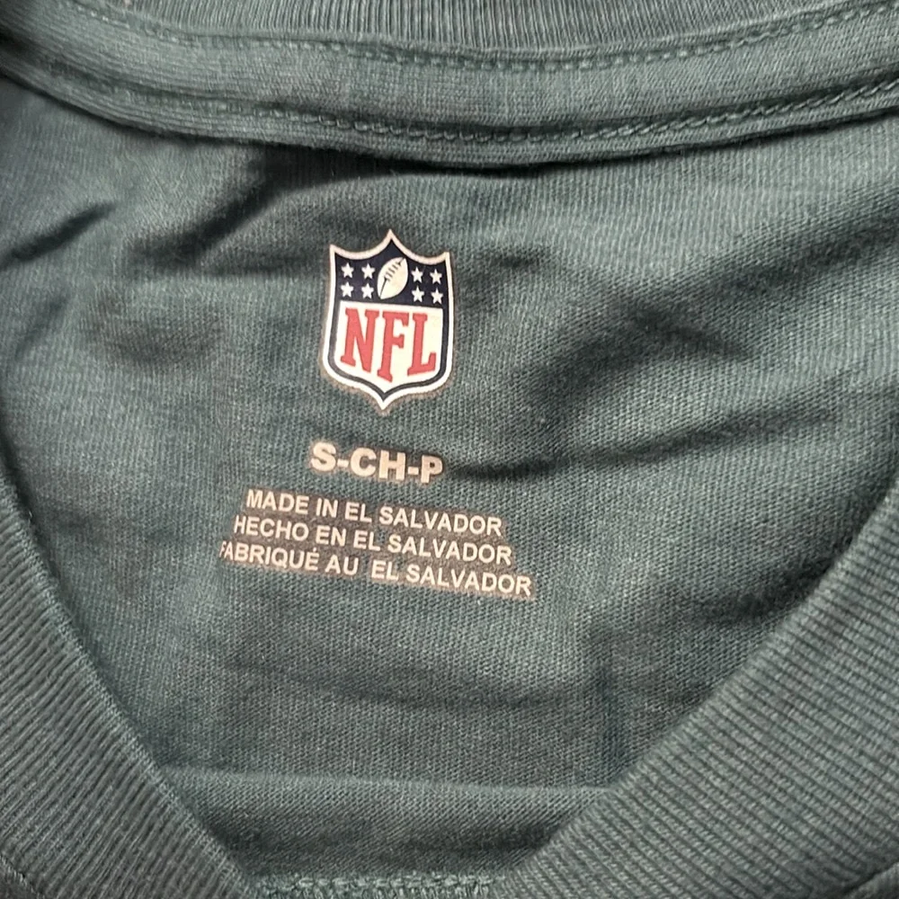 Lot of 2x NWT [NFL] & [FOCO] Philadelphia Eagles Throw Blanket & Mens Shirt Sz S - Picture 13 of 14